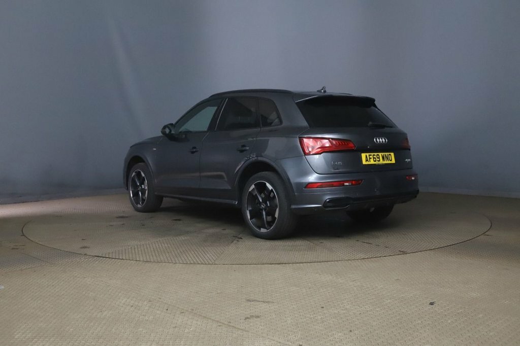 Audi Q5 2L Black Edition AF69WNO Grey #6