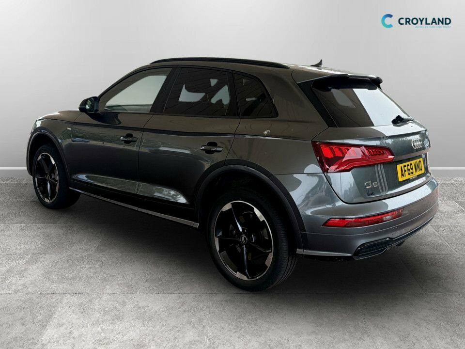 Audi Q5 2L Black Edition AF69WNO Grey #3