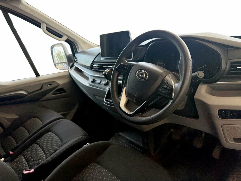 Maxus Deliver 9 Mpv White #5