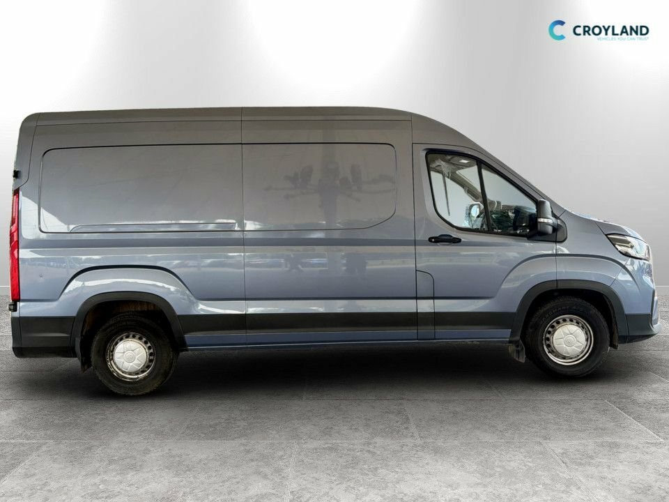 Maxus Deliver 9 Mpv White #2