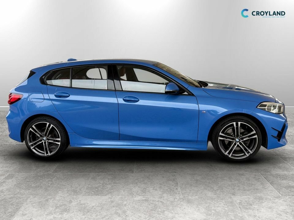BMW 1 Series 1.5L M Sport BK20CEF Blue #2