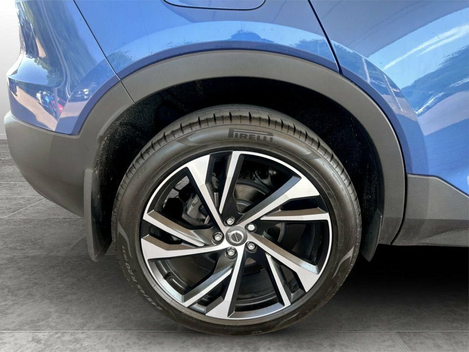 Volvo XC40 1.5L R-design Pro BX70TXS Blue #4