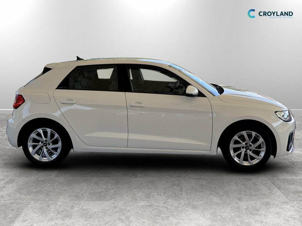Audi A1 1L Sport EK21WCW White #2