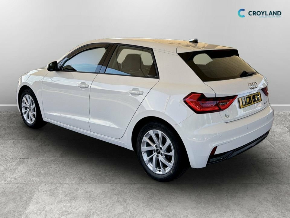 Audi A1 1L Sport EK21WCW White #3