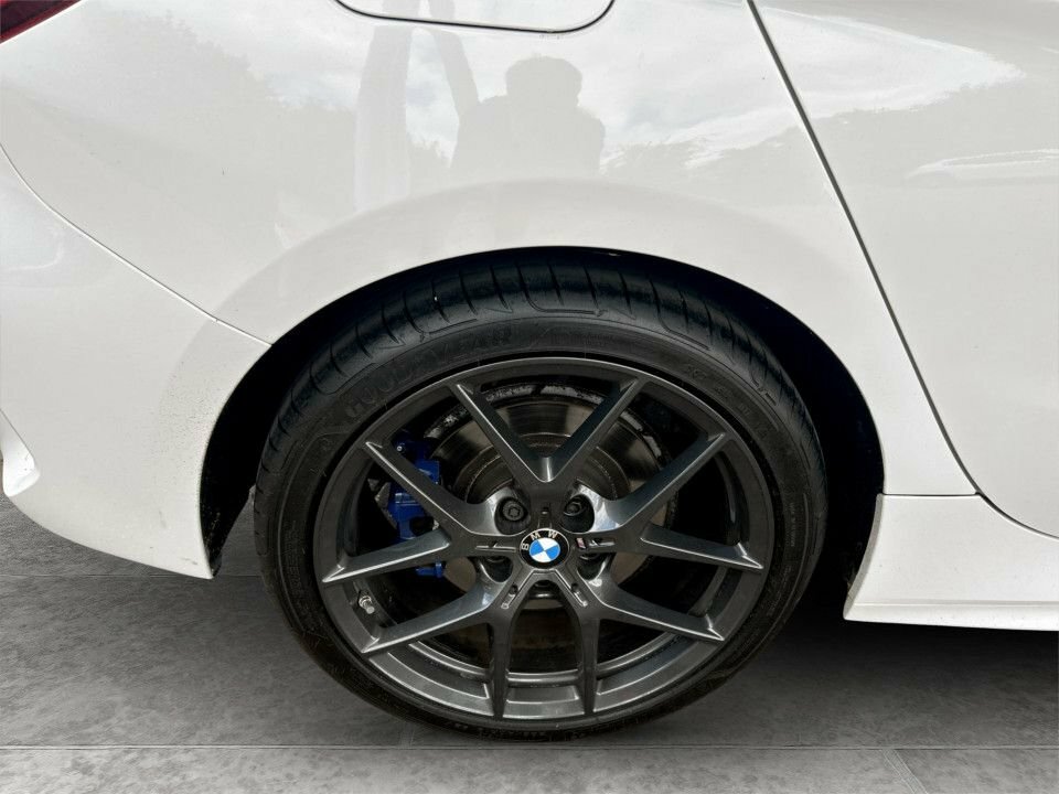 BMW 1 Series 1.5L M Sport White #4