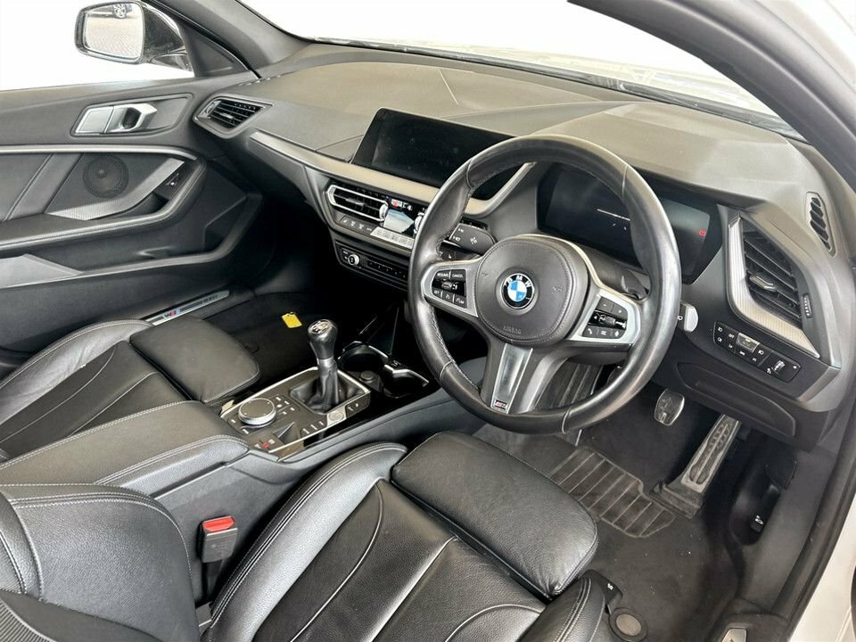BMW 1 Series 1.5L M Sport White #5