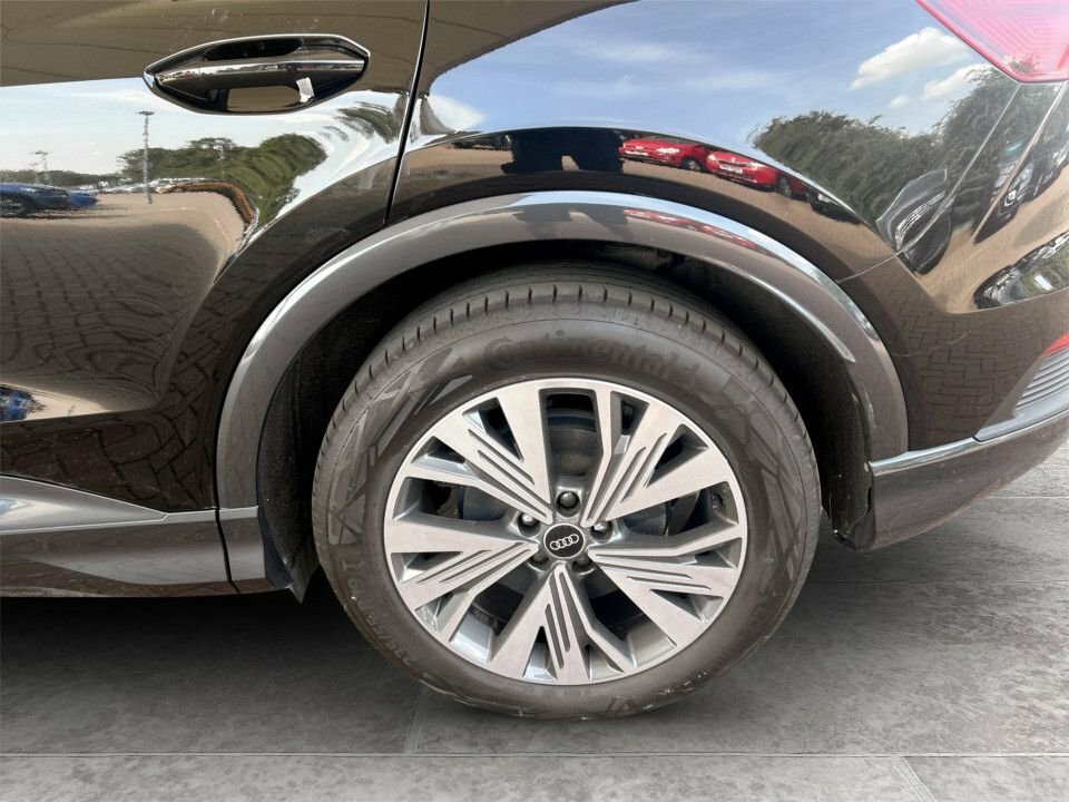 Audi Q4 E Tron Suv Black #4
