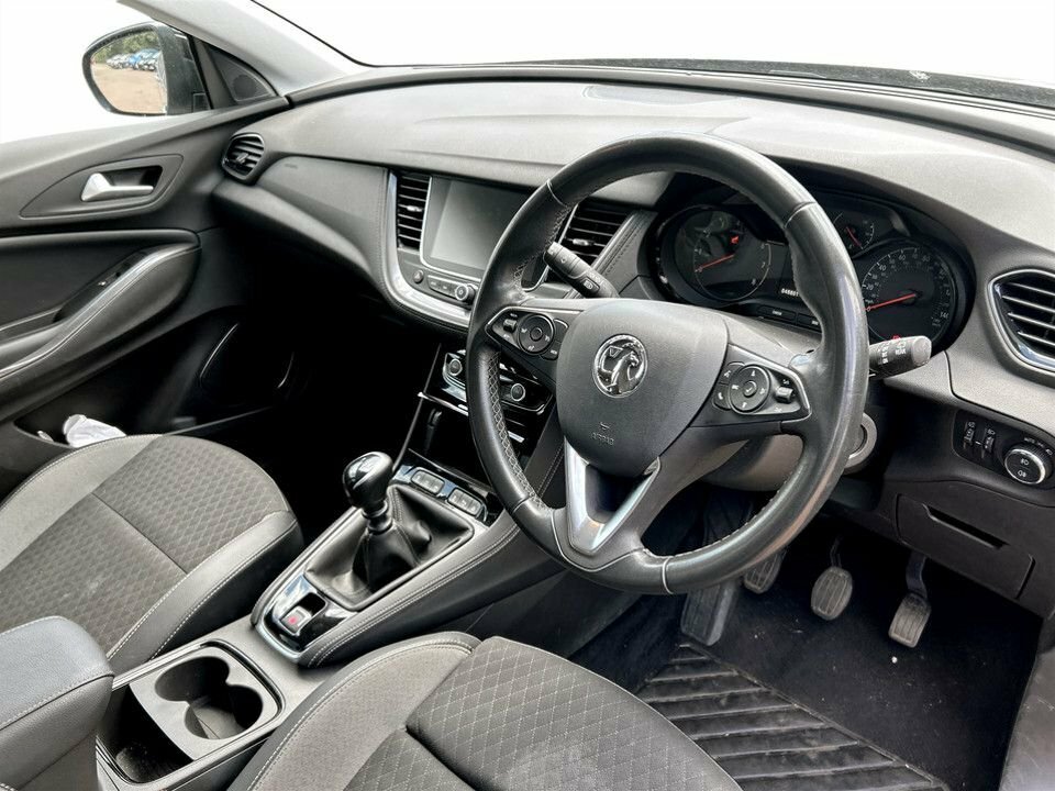 Vauxhall Grandland X 1.2L Sri Nav Grey #5