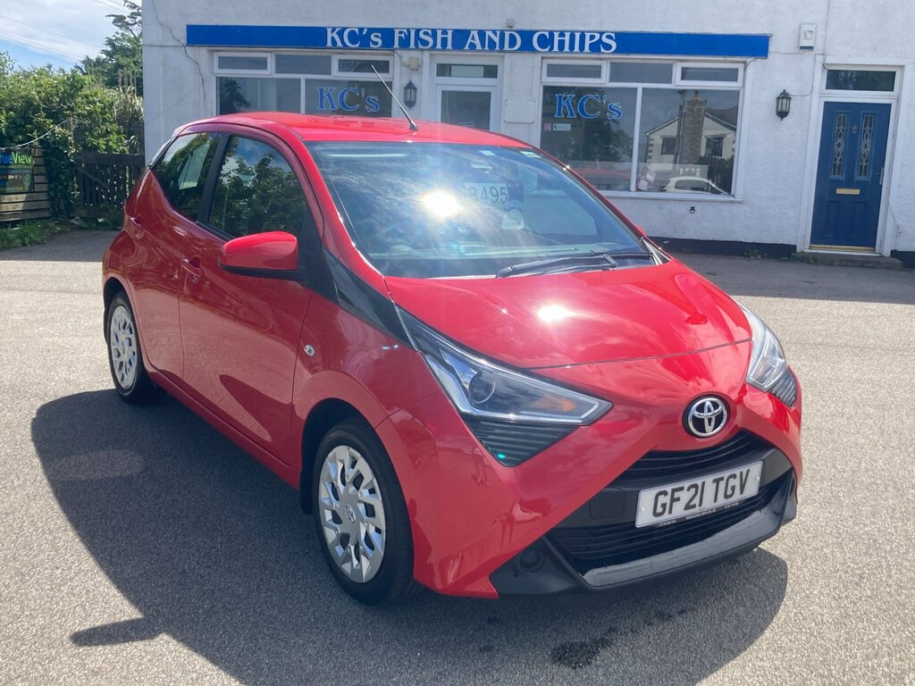 Toyota Aygo 1.0 Vvt-i X-play Hatchback Euro Red #4