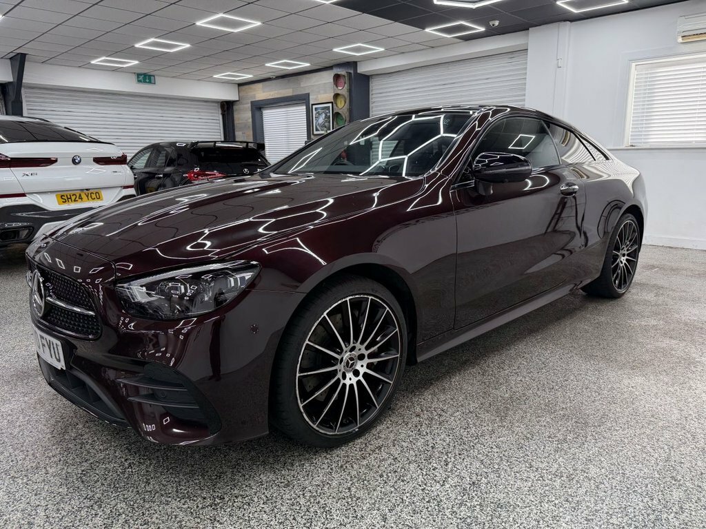 Mercedes-Benz E Class 2.9L Amg Line Red #6