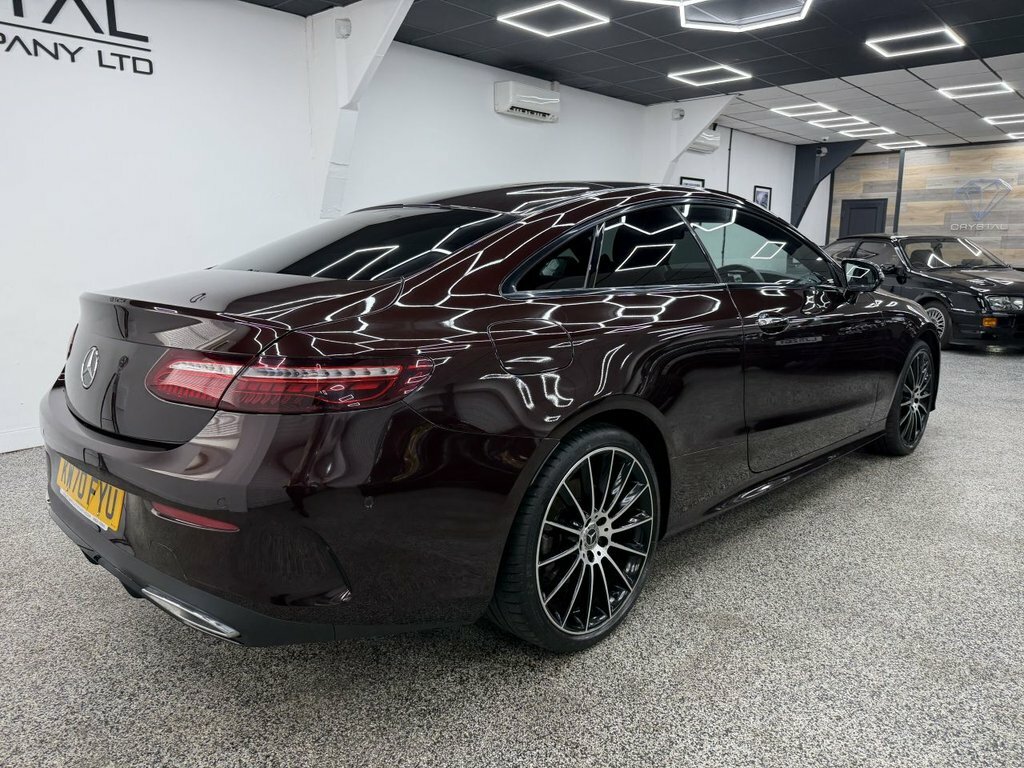 Mercedes-Benz E Class 2.9L Amg Line Red #3