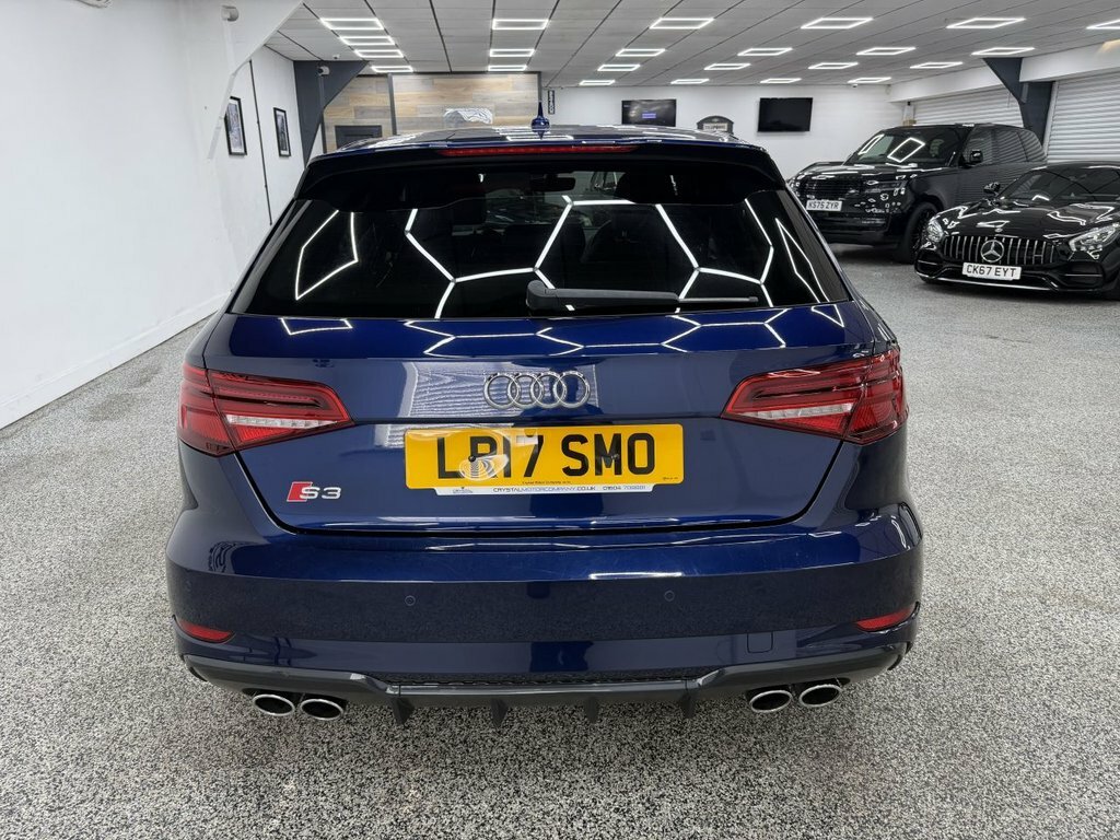 Audi S3 2L Black Edition Blue #4