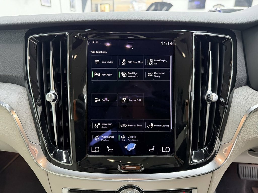 Volvo S60 2.0 T8 Recharge Phev R Design Awd Climate Pa Black #25