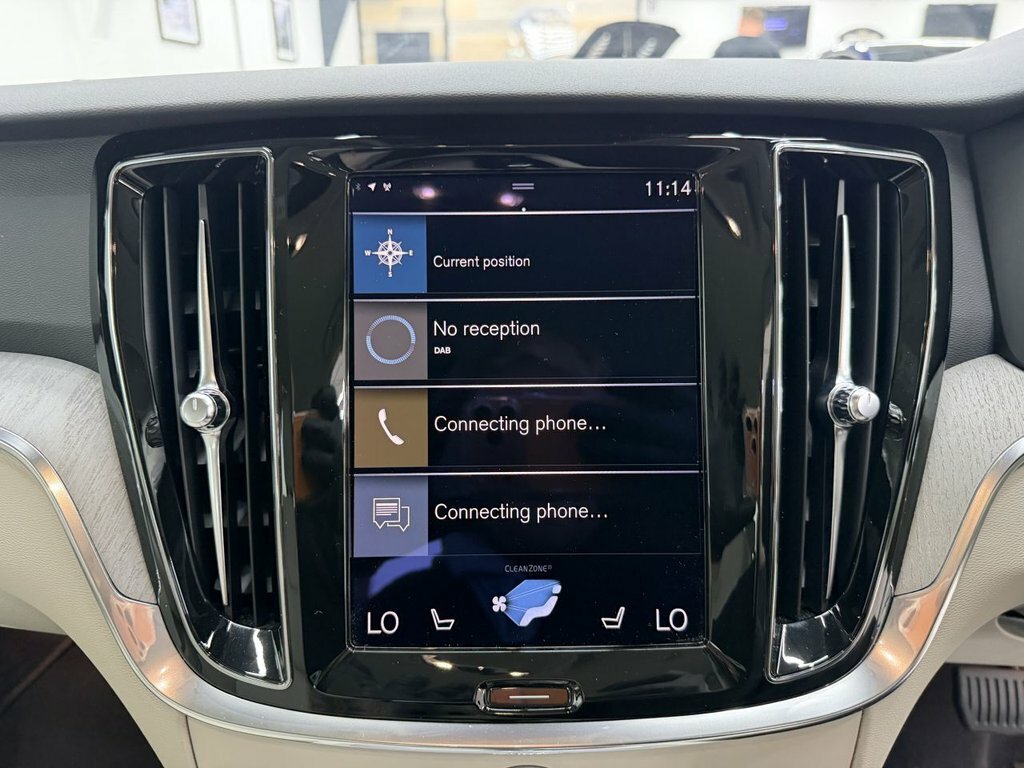 Volvo S60 2.0 T8 Recharge Phev R Design Awd Climate Pa Black #23