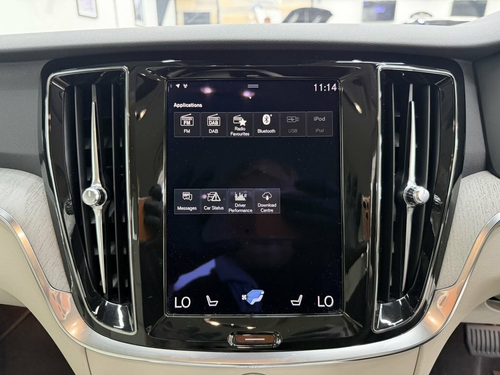 Volvo S60 2.0 T8 Recharge Phev R Design Awd Climate Pa Black #24