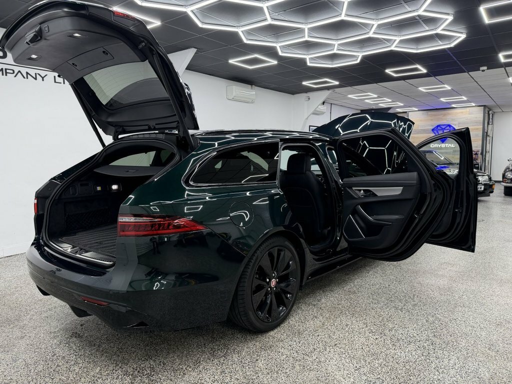 Jaguar XF 2.0 D200 Mhev R-dynamic Se Sportbrake A Red #10