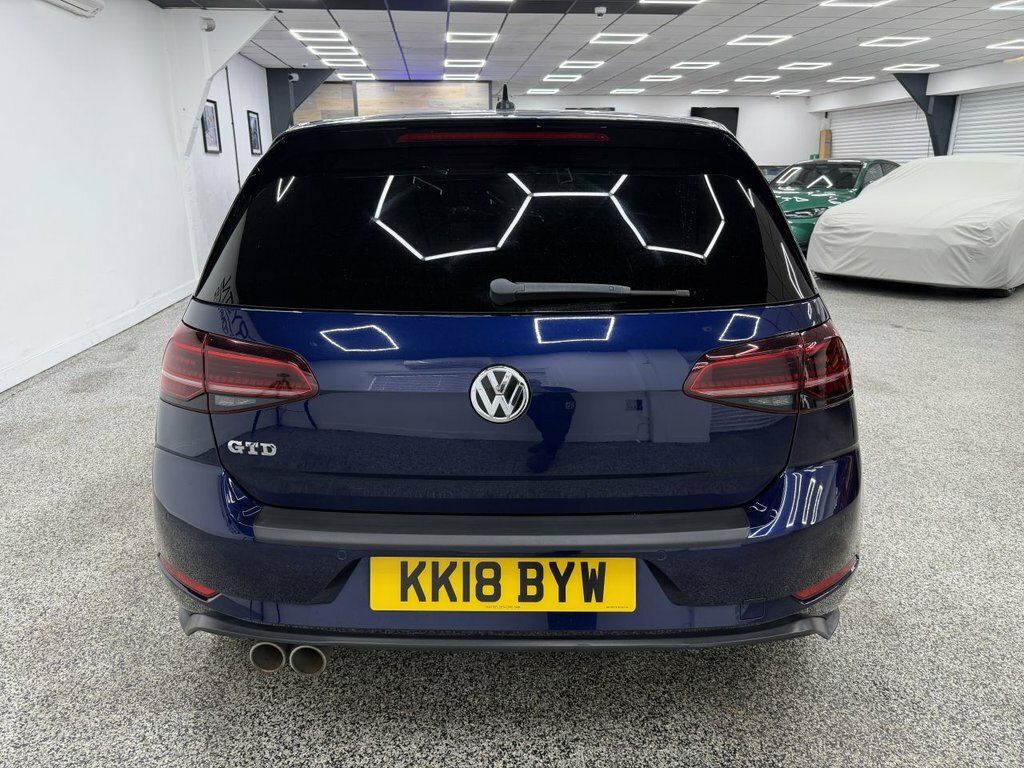 Volkswagen Golf 2L Gtd Blue #4