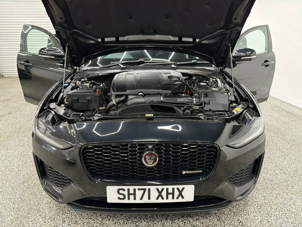 Jaguar XE R-dynamic Hse #14