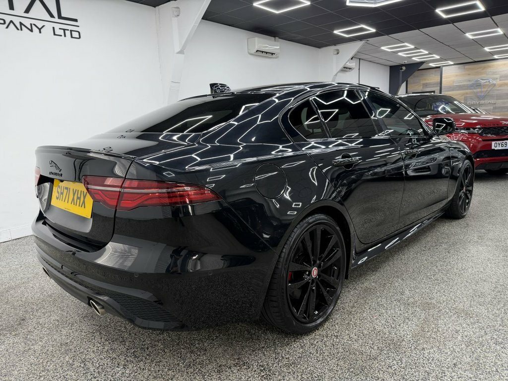 Jaguar XE 2L R-dynamic Black Black #3