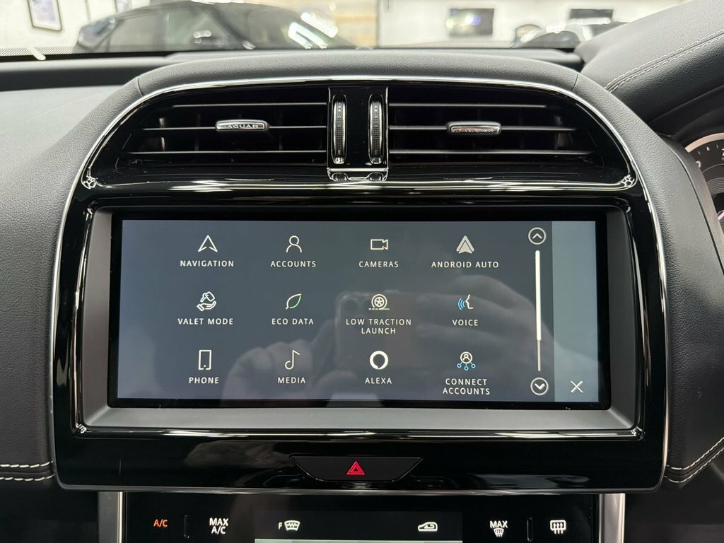 Jaguar XE R-dynamic Hse #26