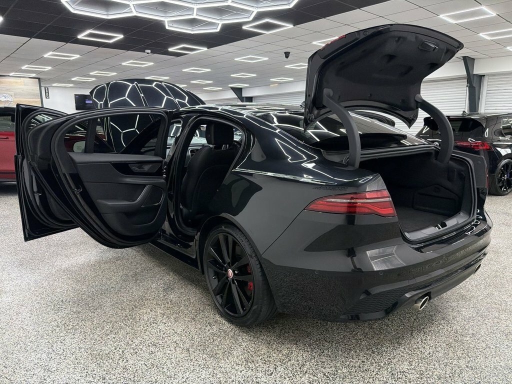 Jaguar XE R-dynamic Hse #12