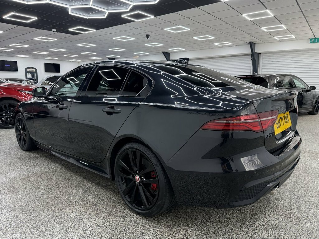 Jaguar XE 2L R-dynamic Black Black #5