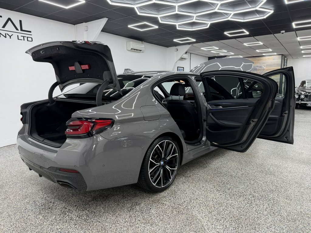BMW 5 Series  Black #10