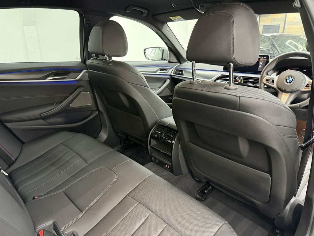 BMW 5 Series  Black #16