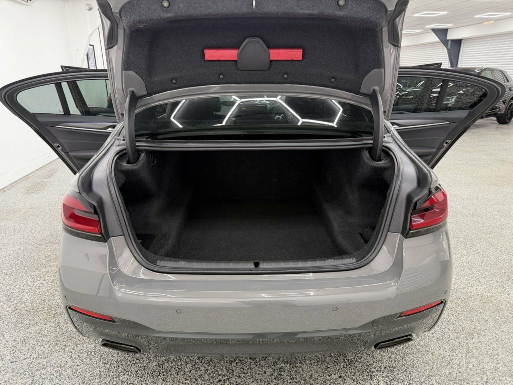 BMW 5 Series  Black #11