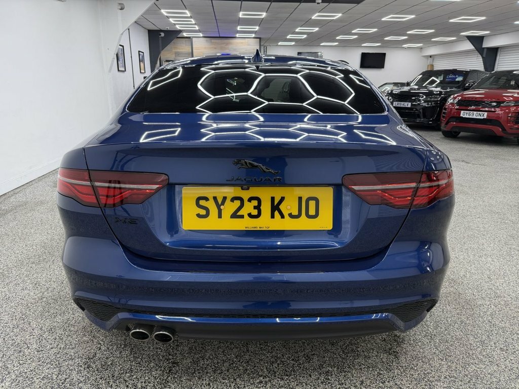 Jaguar XE 2L R-dynamic Black Blue #4