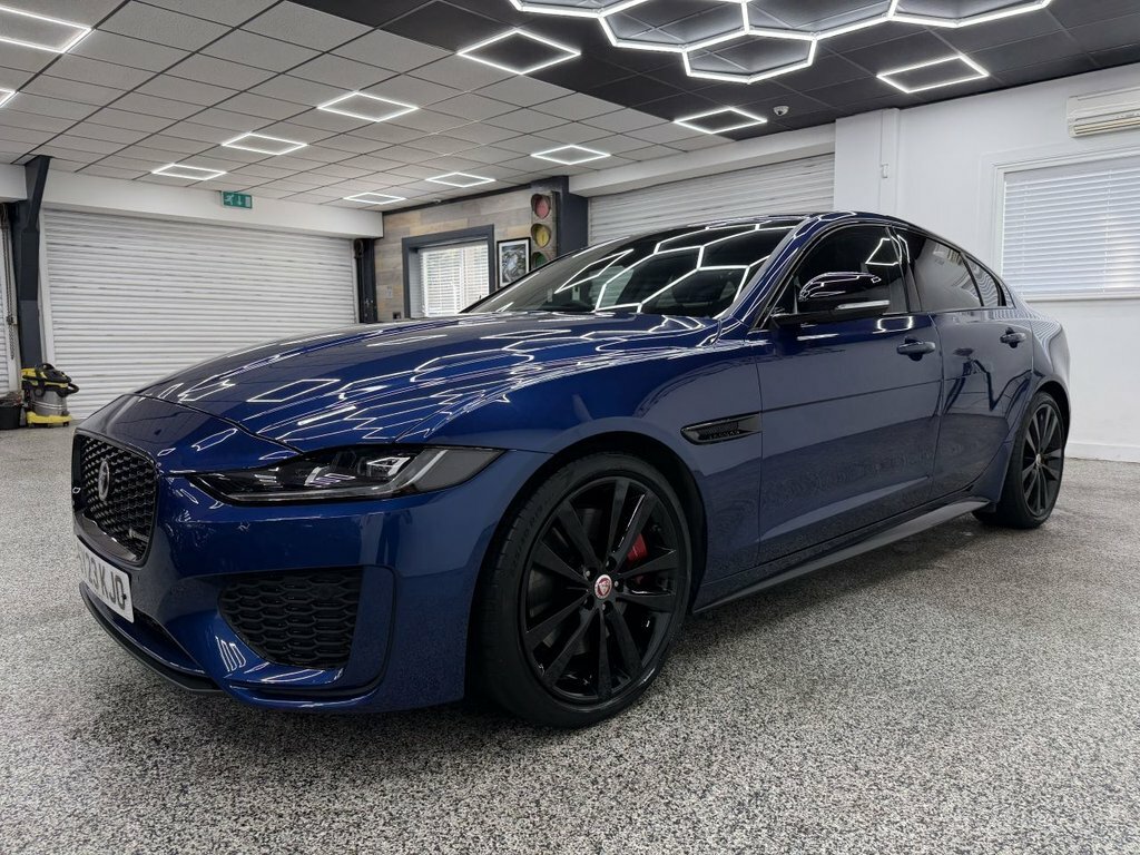 Jaguar XE 2L R-dynamic Black Blue #6
