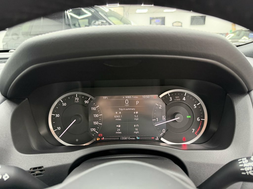 Jaguar XE 2.0 P250i R-dynamic Se Black #13