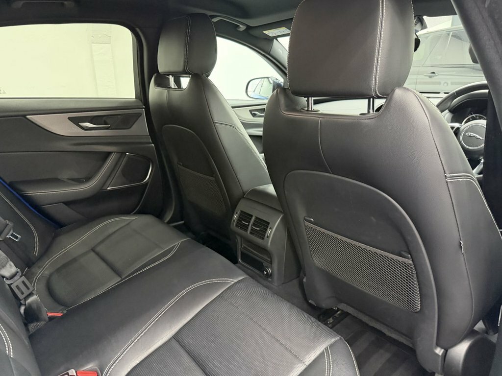 Jaguar XE 2.0 P250i R-dynamic Se Black #9
