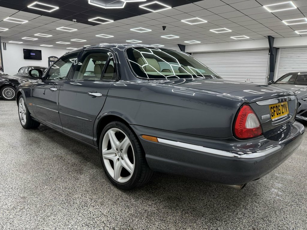 Jaguar XJ 3L Xj6 Sovereign Grey #5