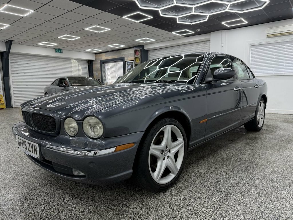 Jaguar XJ 3L Xj6 Sovereign Grey #6