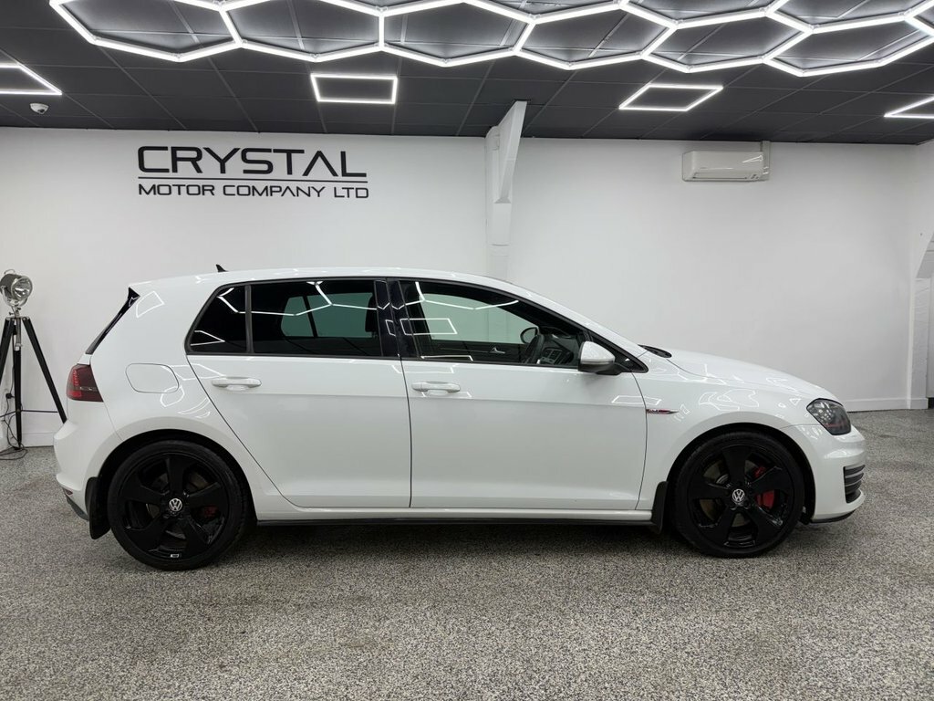 Volkswagen Golf 2L Gti Performance White #2