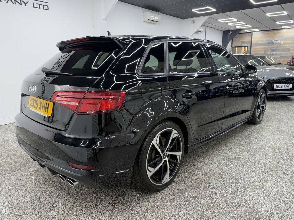Audi S3 2L Black Edition Black #3