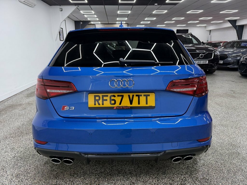 Audi S3 2L Black Edition Blue #4