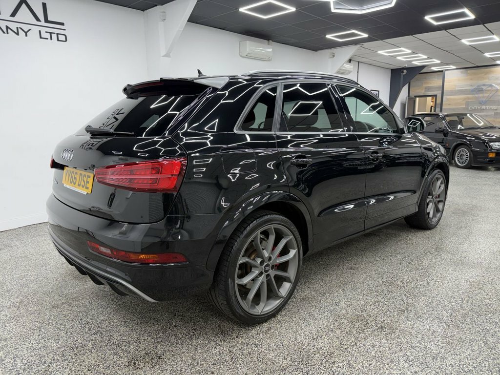 Audi RS Q3 2.5L Performance Black #3