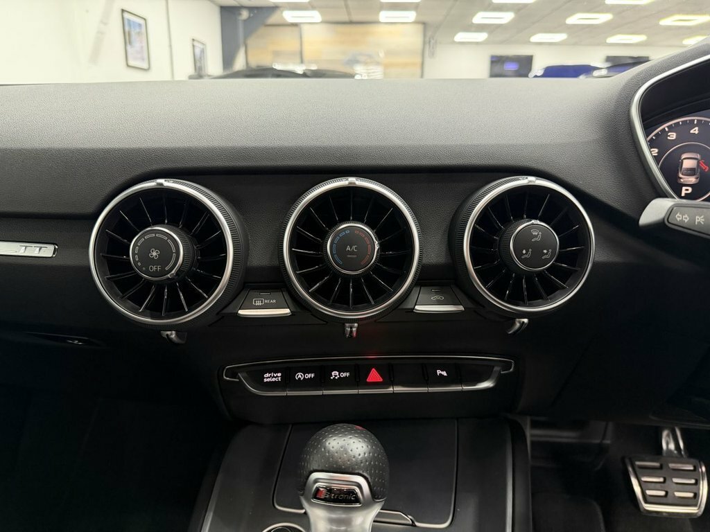 Audi TT Black Edition 40 Tfsi 197 Ps S Tronic Grey #23