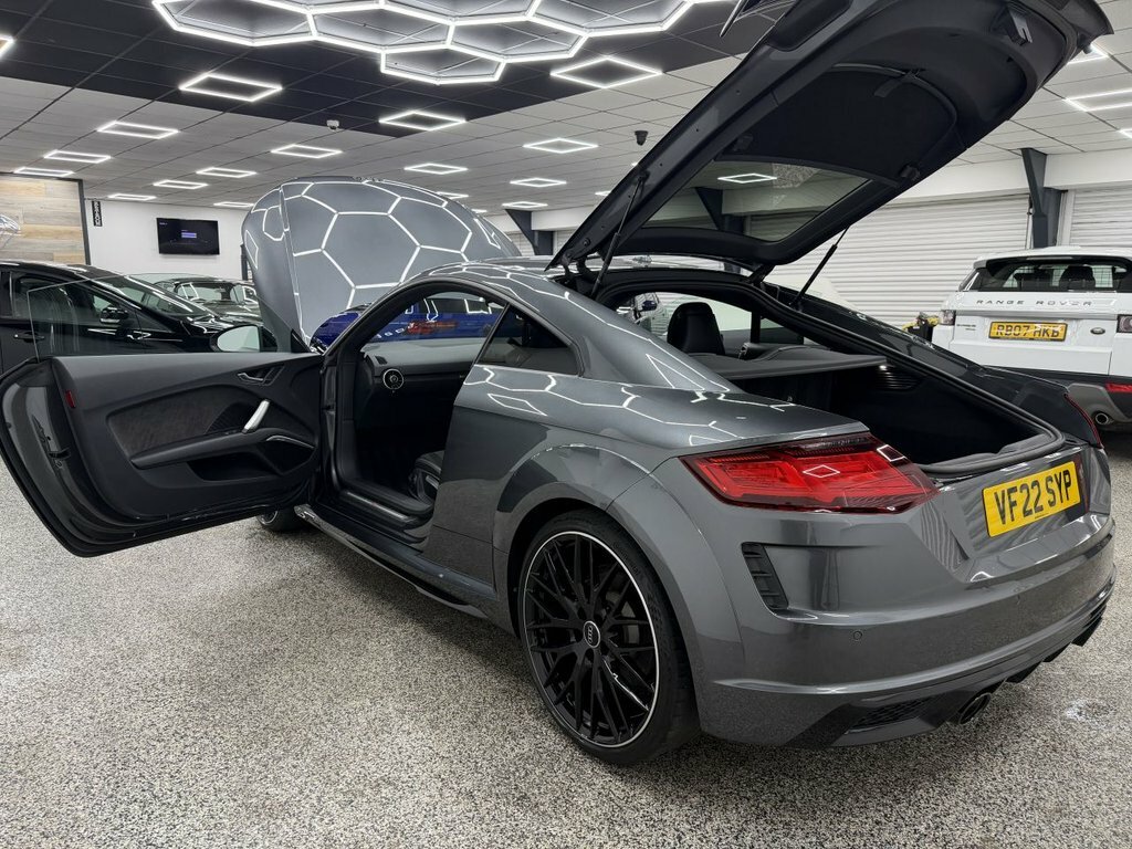 Audi TT Black Edition 40 Tfsi 197 Ps S Tronic Grey #12