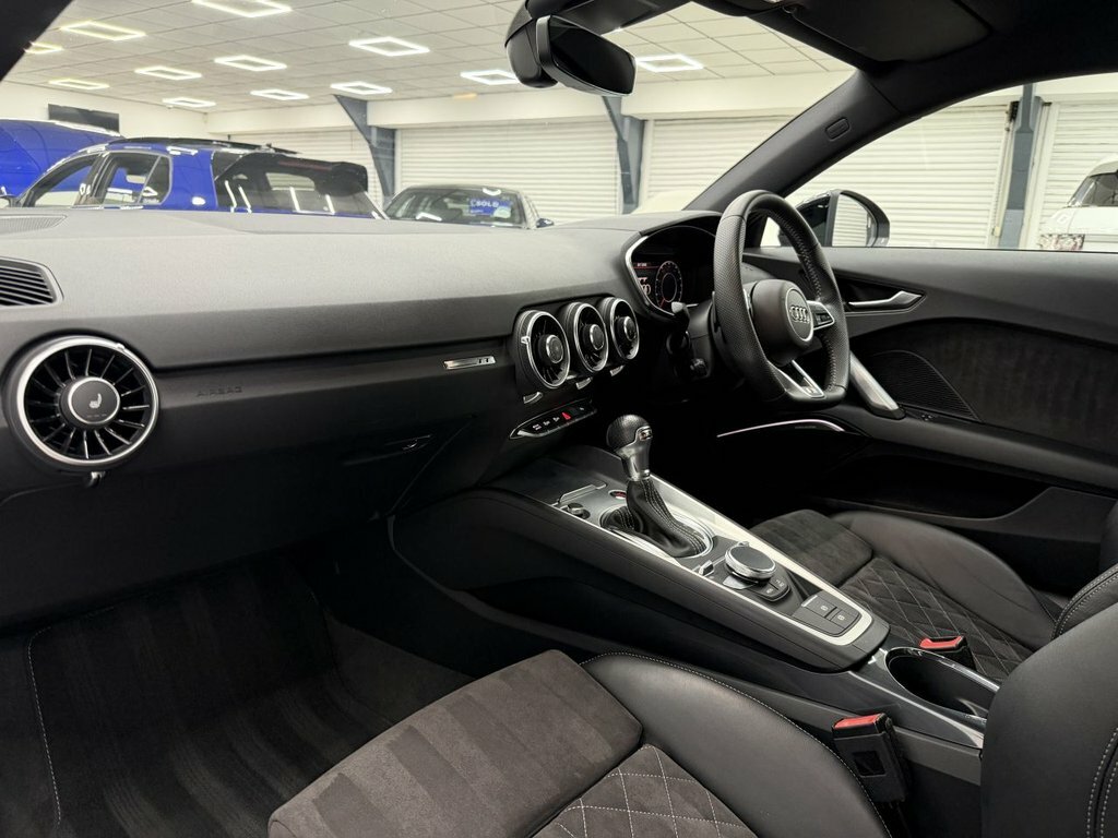 Audi TT Black Edition 40 Tfsi 197 Ps S Tronic Grey #20