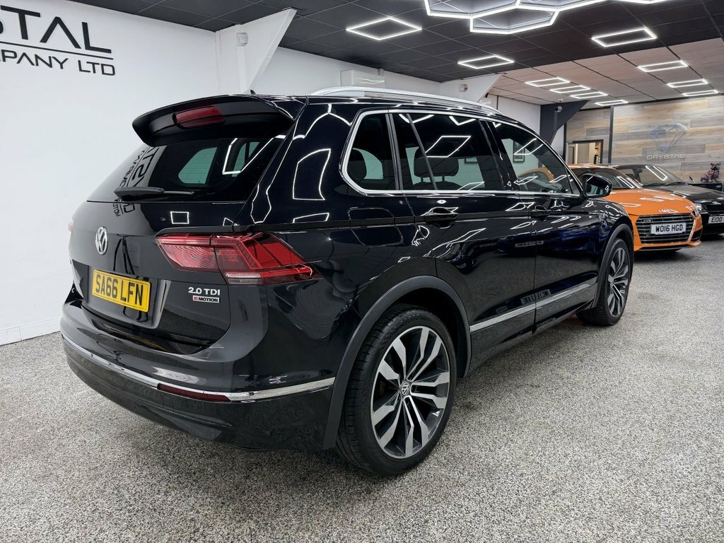 Volkswagen Tiguan R Line Tdi Bmt 4Motion Dsg Black #3