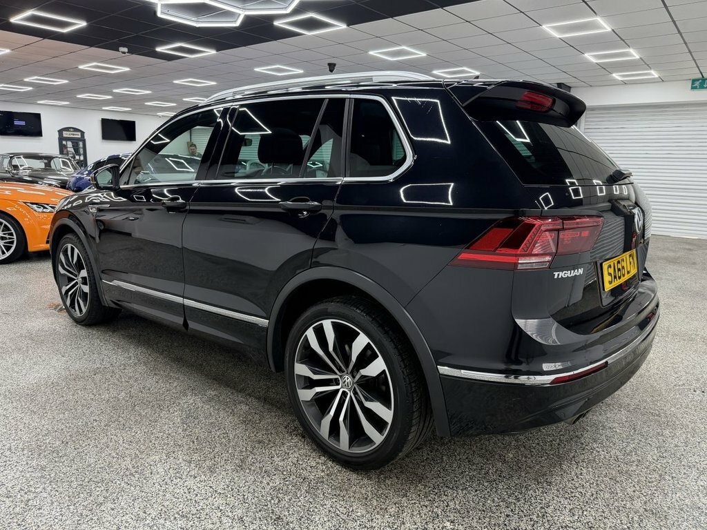 Volkswagen Tiguan R Line Tdi Bmt 4Motion Dsg Black #5
