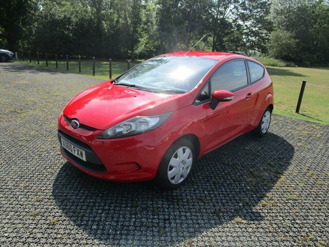 Ford Fiesta 1.25 Edge Hatchback 133 Gkm, 8 Silver #4