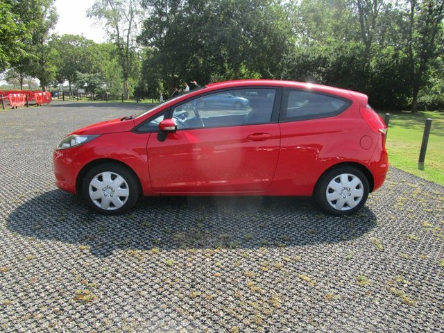 Ford Fiesta 1.25 Edge Hatchback 133 Gkm, 8 Silver #12