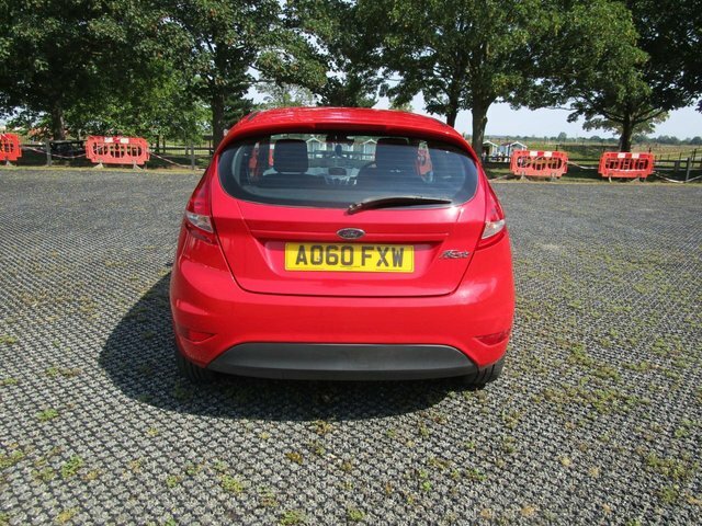 Ford Fiesta 1.25 Edge Hatchback 133 Gkm, 8 Silver #11