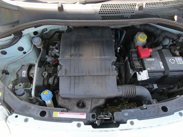 Fiat 500 1.2 Lounge Dualogic Start Stop White #19