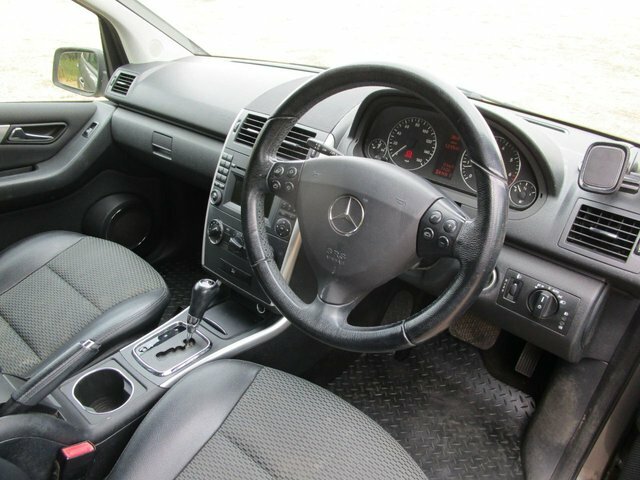 Mercedes-Benz A Class A160 Blueefficiency Classic Se Grey #16