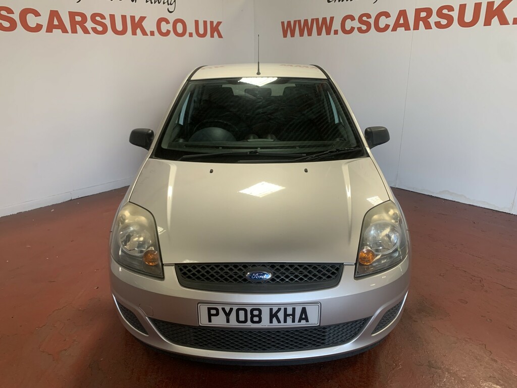 Ford Fiesta Silver #6